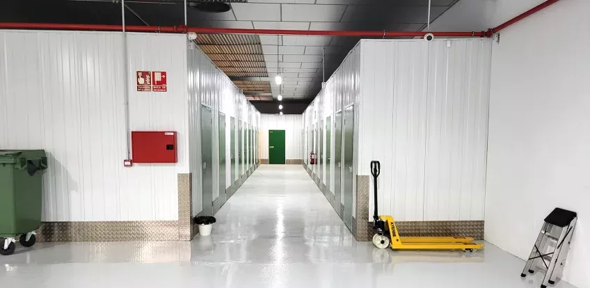 Contacta con Box Rent Self Storage