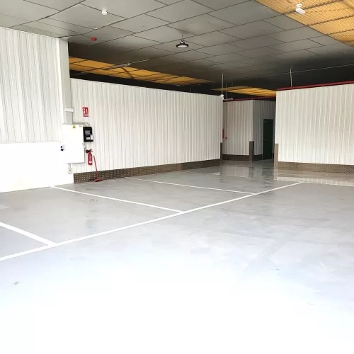 Párking y zona de carga y descarga